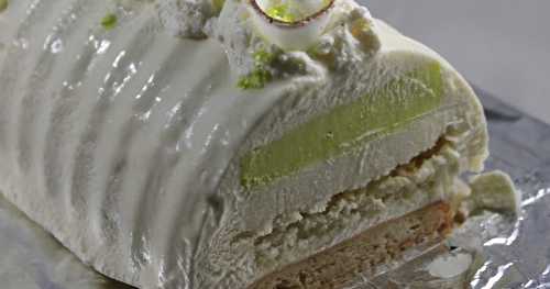 Bûche glacée citron vert-coco