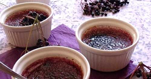 Crèmes brûlées aux baies de sureau