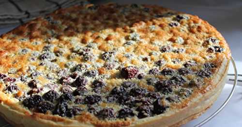 Tarte amandine aux cerises et à la cardamome