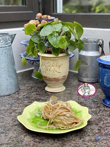 Spaghettis au curry vert et petits pois