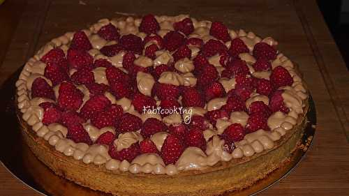 Tarte framboise pistache et praliné