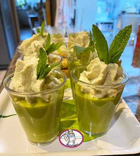 Velouté froid de petits pois et chantilly menthe