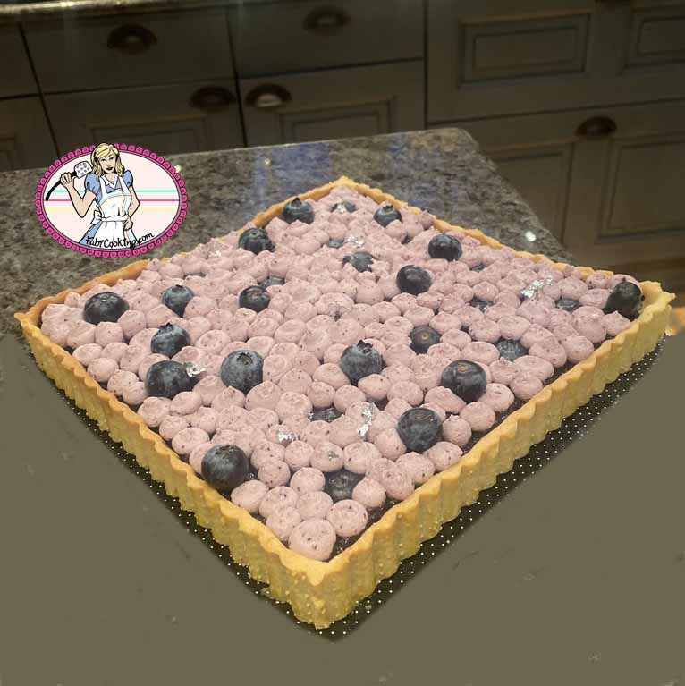 La magnifique tarte myrtille violette de Conticini