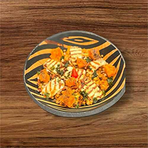 Salade tiède de chou-fleur rôti au miel, curry , halloumi grillé