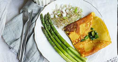 Asperges vertes et galette/omelette à la farine de pois chiches (amap, vegan, sans gluten)