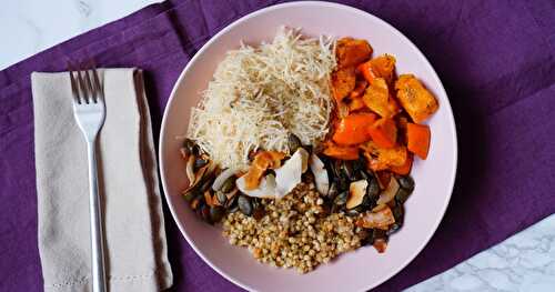 Assiette végétale complète : sarrasin, potimarron, céleri, graines de courge et coco (hivernal, automnal, vegan, glutenfree)