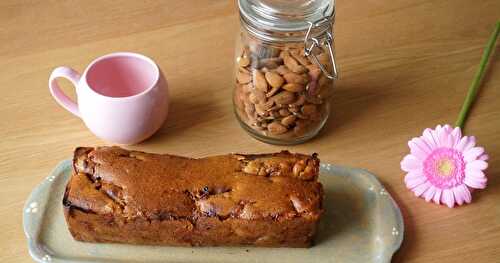 Cake-clafoutis prunes-amande sur une base de gâteau au yaourt (titre compliqué!)