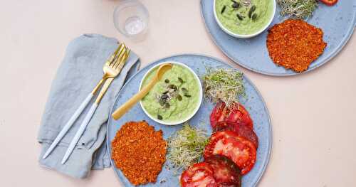 Crackers à la tomate et soupe aux courgettes (cru, vegan, sans gluten, estival)