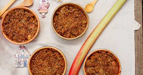 Crumble à la rhubarbe (sans gluten, printanier, desserts)