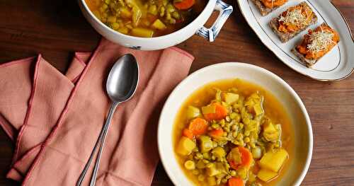 En mode retour de l'AMAP : soupe pois cassés, pommes de terre, carottes, poireaux et tartinade butternut-tomates séchées (vegan, sans gluten)