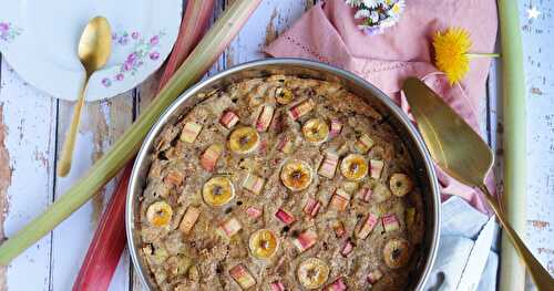 Gâteau à la rhubarbe et à la banane (gâteau, sans gluten, vegan)