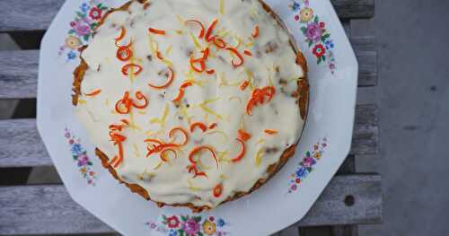 Gâteau potimarron-noisettes et son petit glaçage à la crème norvégienne