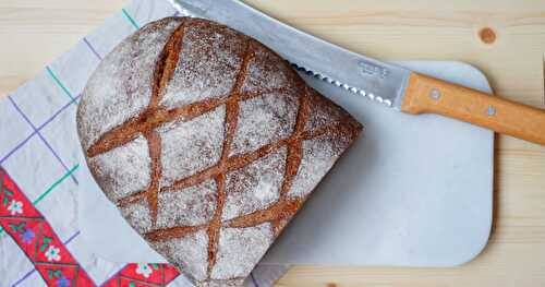 Pain au levain de sarrasin, farines de seigle et de blé, touche de miel