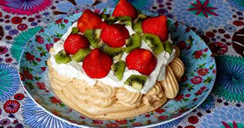 Pavlova de la fête des mères + quelques changements dans notre "petit" (ahah les parisiens rient jaune) chez nous!