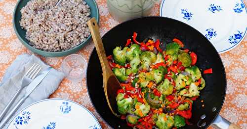 Poivrons, brocolis sautés au wok, sarrasin (amap, sans gluten, vegan)