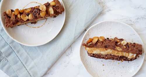 Raw cake ou gâteau cru tendance snickers (cru, vegan, sans gluten)