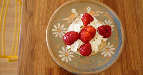 Sablés noisettes-fraises-chantilly