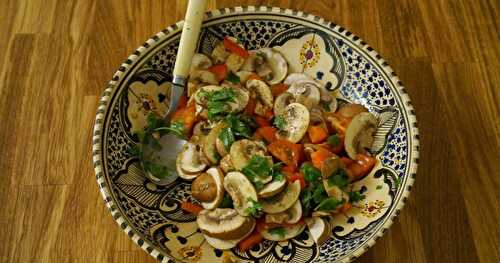 Salade champignons-coriandre, sauce un peu asiatique