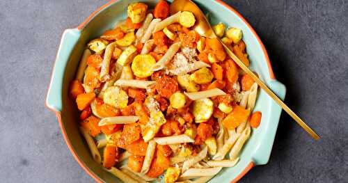 Salade de légumes rôtis, pâtes, parmesan végétal (vegan, automnal)