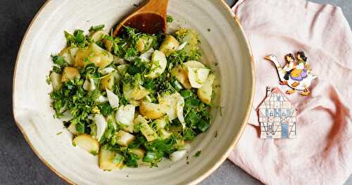 Salade de pommes de terre aux herbes et aux oignons nouveaux (Alsace, sans gluten, vegan)