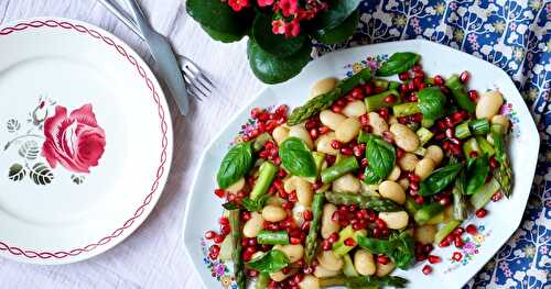 Salade haricots blancs-asperges vertes-grenade et basilic...