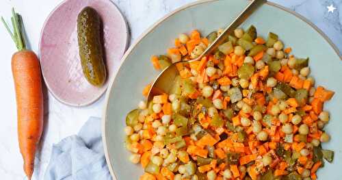 Salade pois chiches, carottes, cornichons (vegan, sans gluten, Alsace)