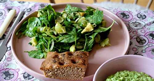 Salade toute verte et tartinade de petits pois (très verts aussi!)