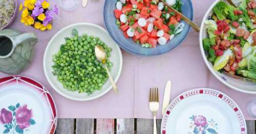 Salades printanières : rhubarbe rôtie-salade verte, pastèque-oignons nouveaux, petits-pois-menthe (vegan, sans gluten, printanier)