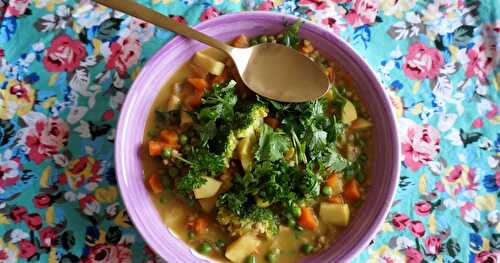 Soupe au lait de coco avec plein de bonnes choses dedans!