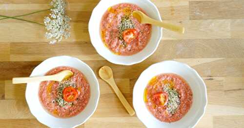 Soupe crue tomate-miso-chanvre (vegan, estival, rawfood)