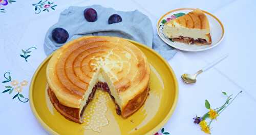 Tarte au fromage blanc sur son lit de quetsches rôties (Alsace)