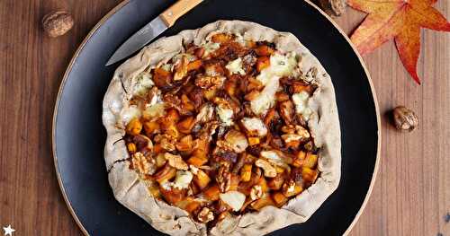 Tarte rustique butternut, oignons, bleu des Vosges (amap, veggie, sans gluten)