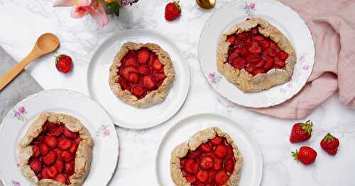 Tartelettes rustiques fraises, rhubarbe (sans gluten, vegan, desserts)