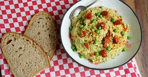 Tartinade pois chiches, petits pois, tomates séchées (vegan)