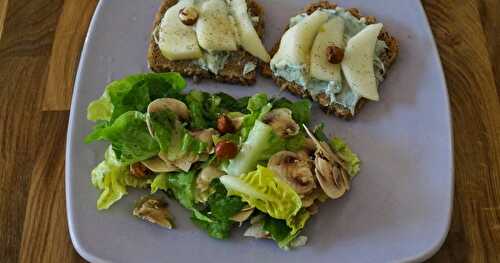 Tartines gorgonzola-poire (+ tartelettes aux myrtilles norvégiennes en dessert)