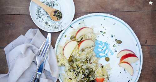 Salade de choucroute, algues, câpres, pommes (Alsace, lactofermentation, vegan)