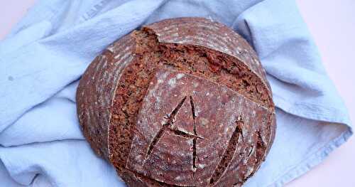 PETIT BILLET BOULANGER D'AUGUSTIN N°2:PAIN AUX GRAINES EN BANETON ROND