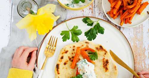 Naans, carottes rôties, sauce persil-ail (sans gluten, veggie)