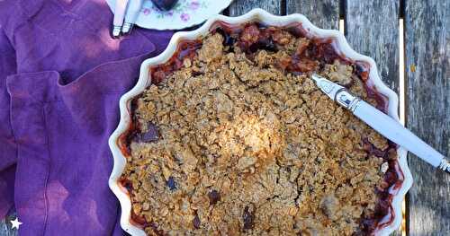 Crumble quetsches-chocolat aux farines variées ! (dessert, veggie)