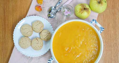 Sablés gingembre et cardamome et compote pommes-mirabelles