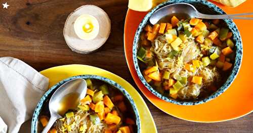 Bouillon poireaux, carottes, konjac, tamari (amap, vegan, soupe, sans gluten)
