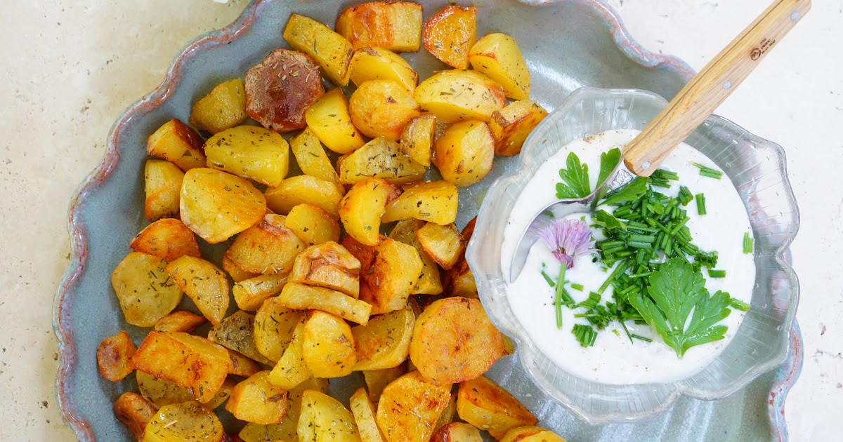Pommes de terre au four et  skyr végétal aux herbes (amap, vegan, sans gluten)