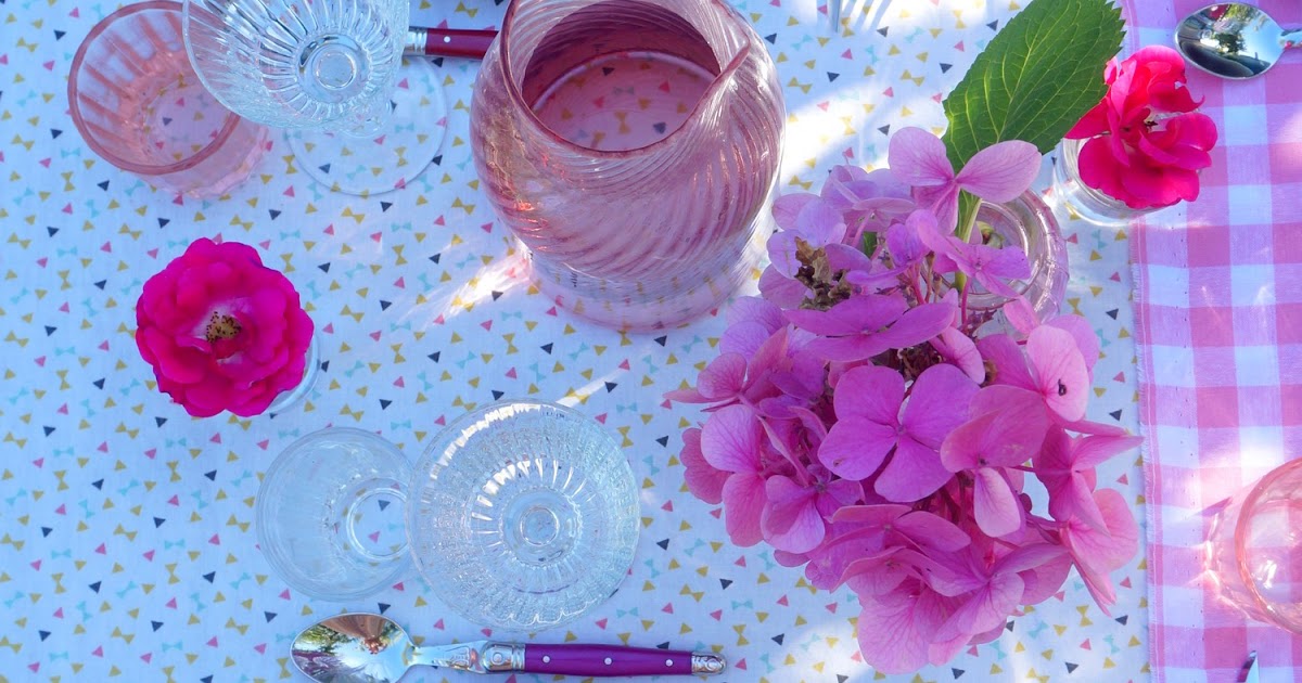 Une jolie table colorée (lifestyle, déco)