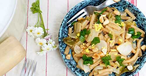 One pot pasta macaroni, blettes, cacahuètes (amap, vegan, pâtes)