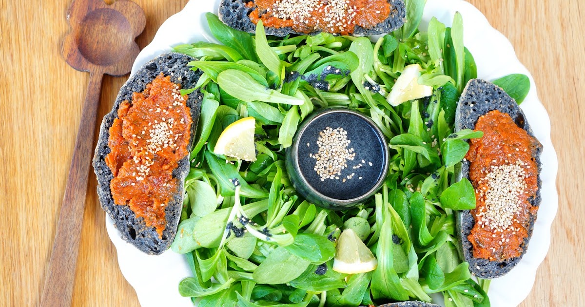 Salade de mâche, sauce sésame noir (amap, salade, vegan)