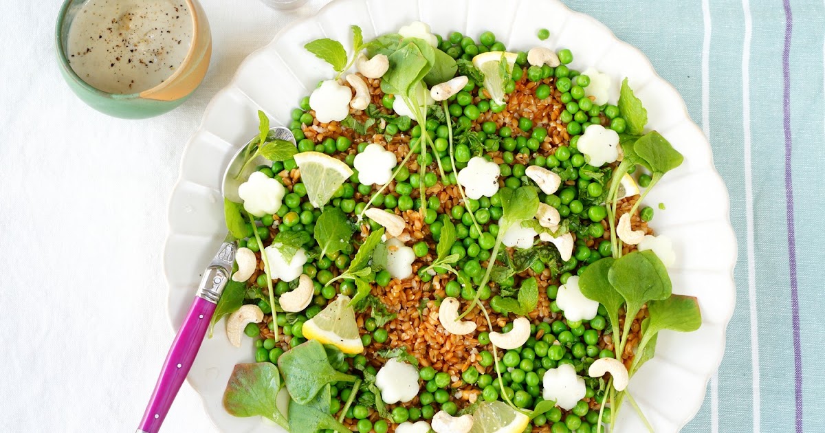 Salade petit épeautre, chou rave, noix de cajou, menthe