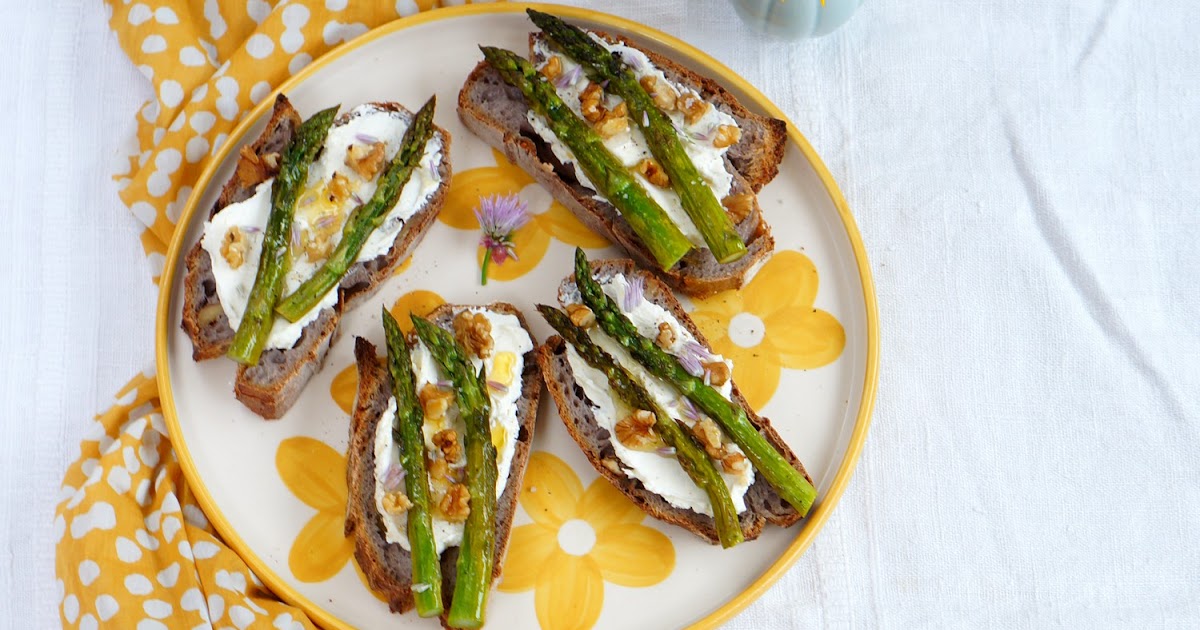 Tartines asperges vertes et toasts au chou rave (amap, veggie)