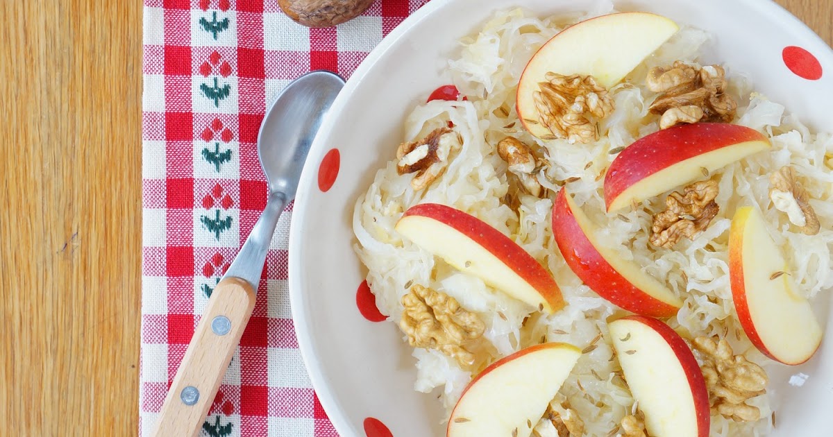 Salade de choucroute, pomme, noix, cumin (salade, lactofermentation, Alsace)
