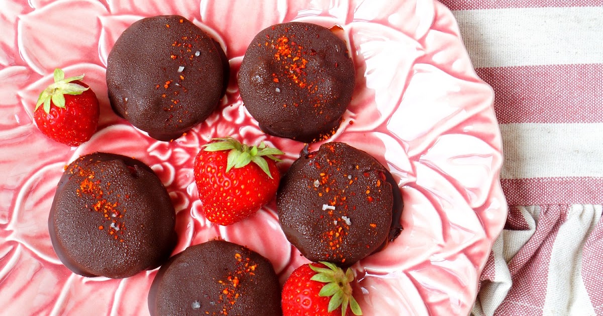 Bouchées fraises, chia, chocolat, piment (dessert, goûter, vegan amap)