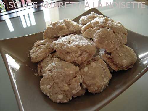 BISCUITS "AMARETTI" À LA NOISETTE